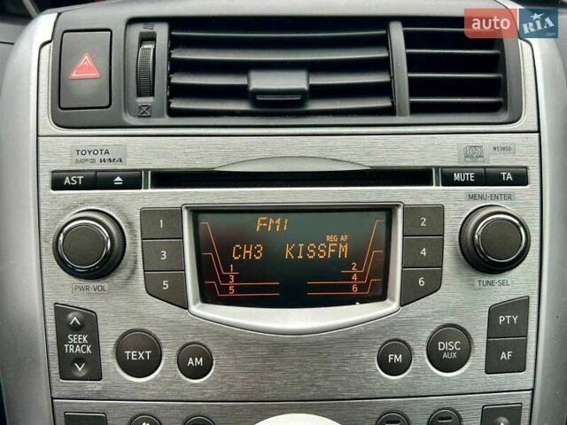 Красный Тойота Версо, объемом двигателя 2 л и пробегом 175 тыс. км за 8700 $, фото 23 на Automoto.ua