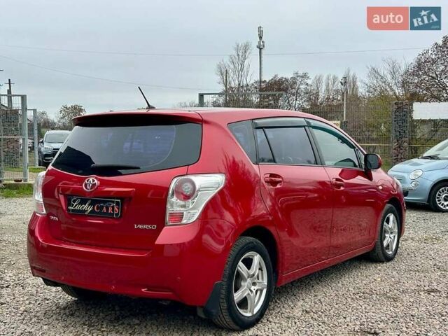 Красный Тойота Версо, объемом двигателя 2 л и пробегом 175 тыс. км за 8700 $, фото 3 на Automoto.ua
