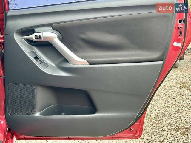 Красный Тойота Версо, объемом двигателя 2 л и пробегом 175 тыс. км за 8700 $, фото 29 на Automoto.ua