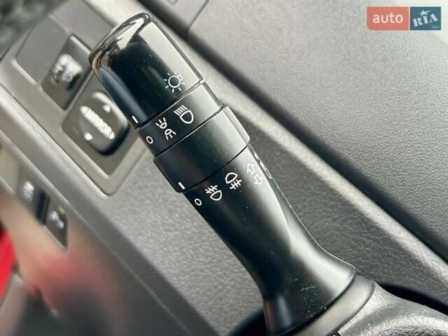 Красный Тойота Версо, объемом двигателя 2 л и пробегом 175 тыс. км за 8700 $, фото 19 на Automoto.ua