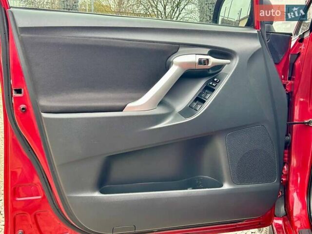 Красный Тойота Версо, объемом двигателя 2 л и пробегом 175 тыс. км за 8700 $, фото 11 на Automoto.ua