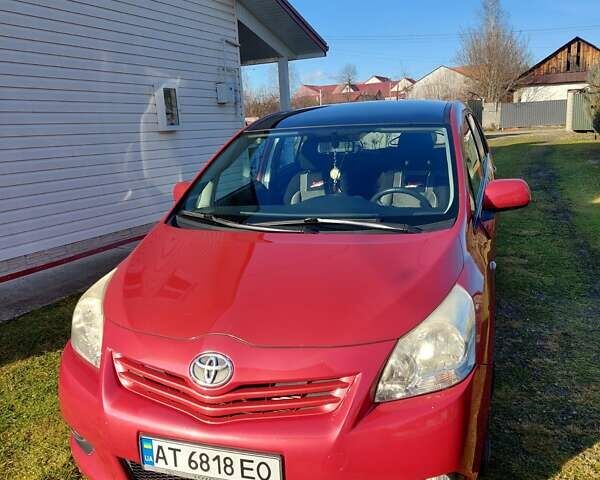 Червоний Тойота Версо, об'ємом двигуна 2 л та пробігом 239 тис. км за 8750 $, фото 2 на Automoto.ua