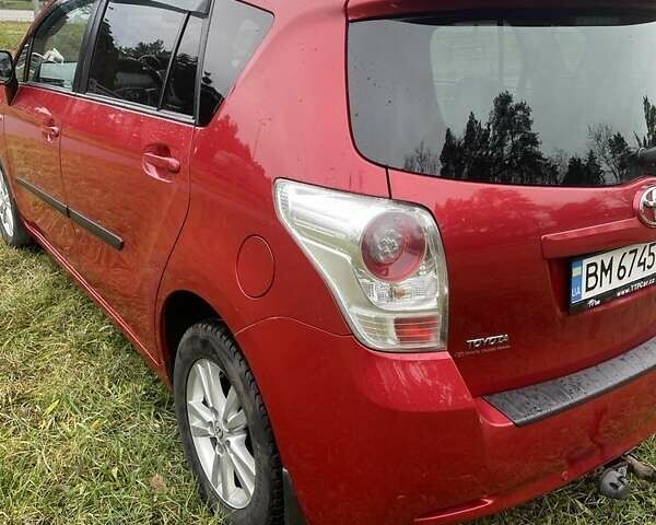 Красный Тойота Версо, объемом двигателя 2 л и пробегом 225 тыс. км за 8836 $, фото 6 на Automoto.ua