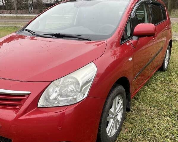 Красный Тойота Версо, объемом двигателя 2 л и пробегом 225 тыс. км за 8836 $, фото 22 на Automoto.ua