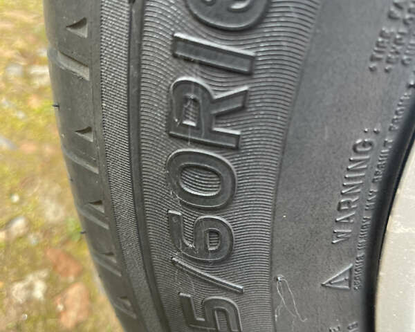 Червоний Тойота Версо, об'ємом двигуна 2 л та пробігом 175 тис. км за 7999 $, фото 13 на Automoto.ua