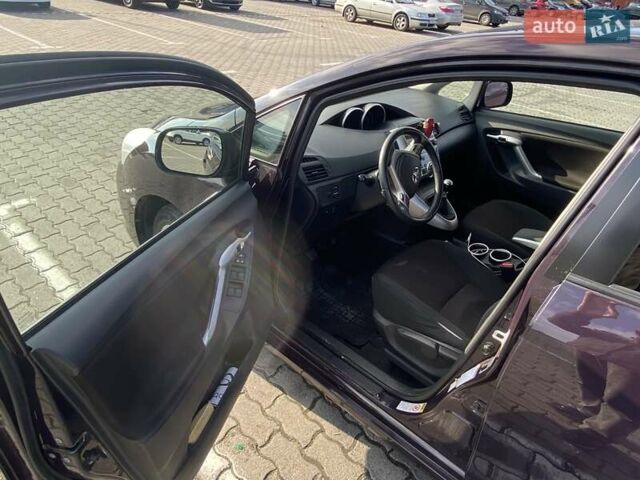 Тойота Версо, об'ємом двигуна 2 л та пробігом 292 тис. км за 8100 $, фото 7 на Automoto.ua