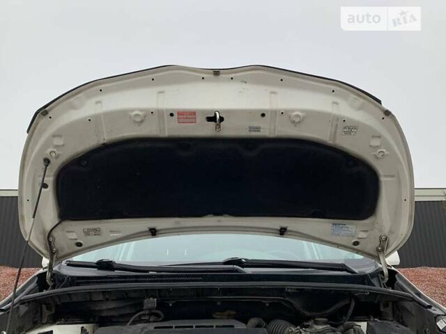 Тойота Версо, объемом двигателя 2.23 л и пробегом 292 тыс. км за 10500 $, фото 28 на Automoto.ua