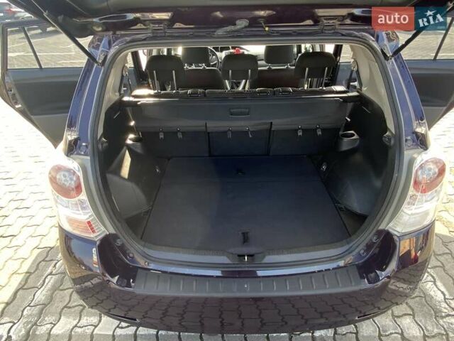 Тойота Версо, об'ємом двигуна 2 л та пробігом 292 тис. км за 8100 $, фото 9 на Automoto.ua