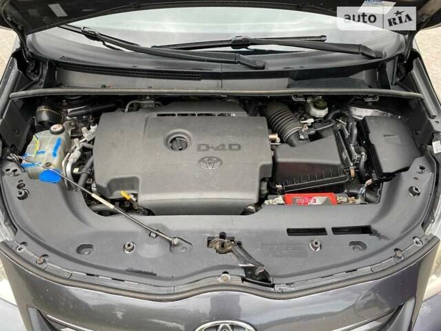 Тойота Версо, об'ємом двигуна 2 л та пробігом 290 тис. км за 7799 $, фото 35 на Automoto.ua