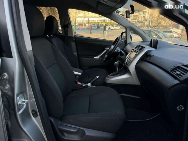Тойота Версо, объемом двигателя 2.2 л и пробегом 162 тыс. км за 12500 $, фото 2 на Automoto.ua