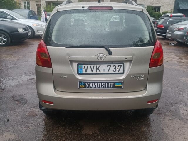 Сірий Тойота Версо, об'ємом двигуна 2 л та пробігом 345 тис. км за 2500 $, фото 2 на Automoto.ua