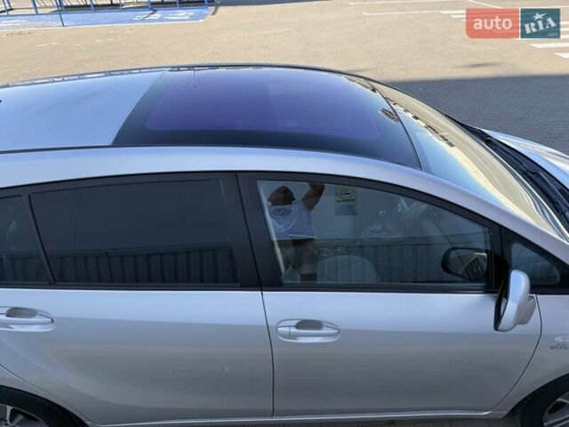 Серый Тойота Версо, объемом двигателя 2.2 л и пробегом 170 тыс. км за 10700 $, фото 17 на Automoto.ua