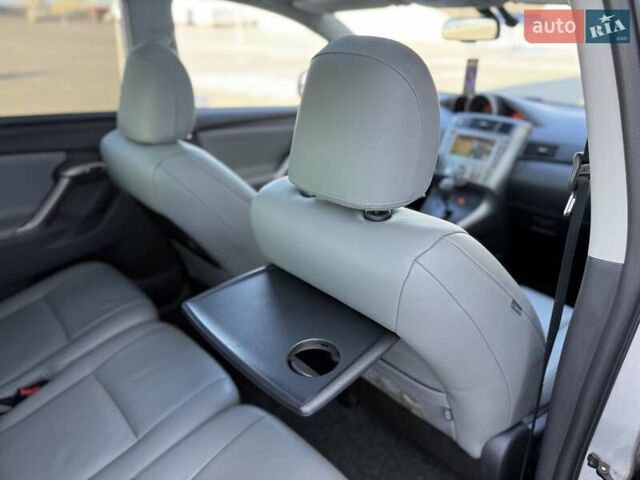 Серый Тойота Версо, объемом двигателя 2.2 л и пробегом 170 тыс. км за 10700 $, фото 33 на Automoto.ua