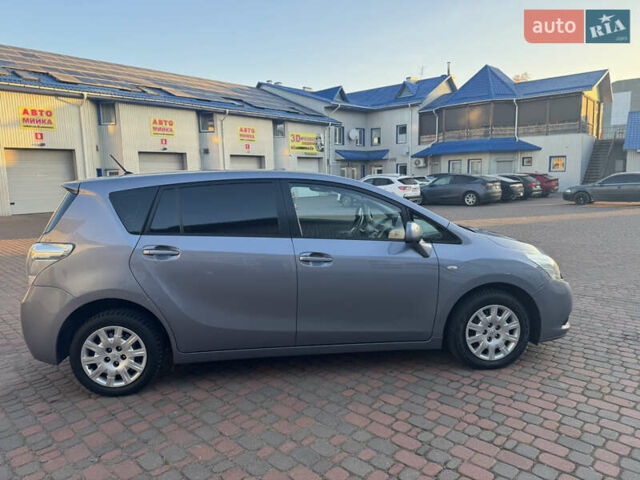 Серый Тойота Версо, объемом двигателя 2 л и пробегом 278 тыс. км за 9499 $, фото 8 на Automoto.ua