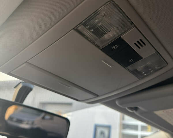 Серый Тойота Версо, объемом двигателя 2 л и пробегом 278 тыс. км за 9499 $, фото 15 на Automoto.ua