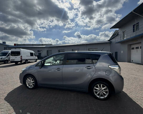 Серый Тойота Версо, объемом двигателя 2 л и пробегом 278 тыс. км за 9499 $, фото 25 на Automoto.ua