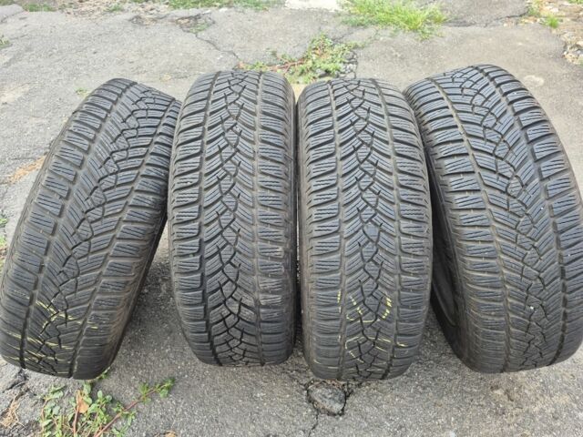 Сірий Тойота Версо, об'ємом двигуна 2 л та пробігом 220 тис. км за 9599 $, фото 23 на Automoto.ua