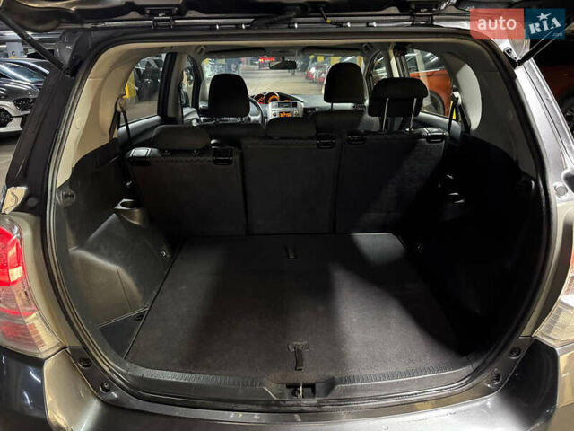 Сірий Тойота Версо, об'ємом двигуна 2 л та пробігом 380 тис. км за 6900 $, фото 7 на Automoto.ua