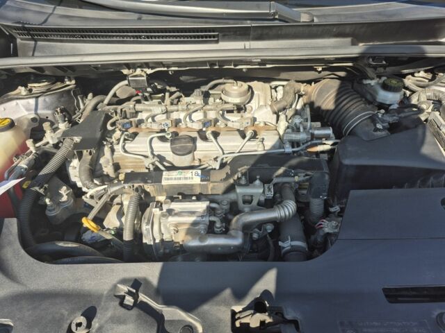 Сірий Тойота Версо, об'ємом двигуна 2 л та пробігом 220 тис. км за 9599 $, фото 14 на Automoto.ua