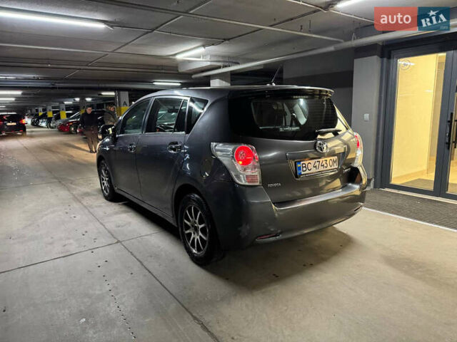Сірий Тойота Версо, об'ємом двигуна 2 л та пробігом 380 тис. км за 6900 $, фото 12 на Automoto.ua