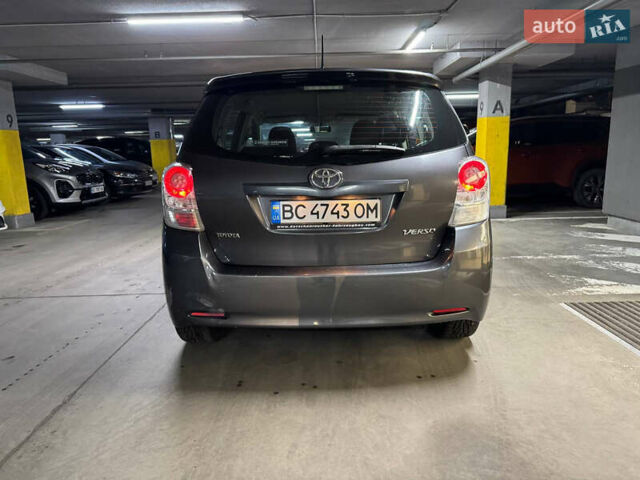 Сірий Тойота Версо, об'ємом двигуна 2 л та пробігом 380 тис. км за 6900 $, фото 13 на Automoto.ua