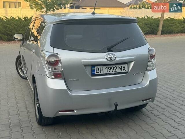 Серый Тойота Версо, объемом двигателя 2.23 л и пробегом 192 тыс. км за 8999 $, фото 39 на Automoto.ua