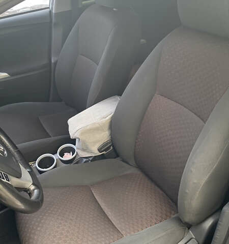 Сірий Тойота Версо, об'ємом двигуна 2.2 л та пробігом 172 тис. км за 9000 $, фото 13 на Automoto.ua