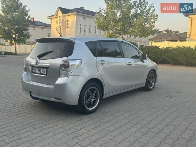 Серый Тойота Версо, объемом двигателя 2.23 л и пробегом 192 тыс. км за 8999 $, фото 62 на Automoto.ua