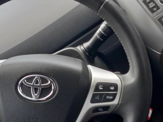 Серый Тойота Версо, объемом двигателя 2 л и пробегом 210 тыс. км за 7800 $, фото 4 на Automoto.ua