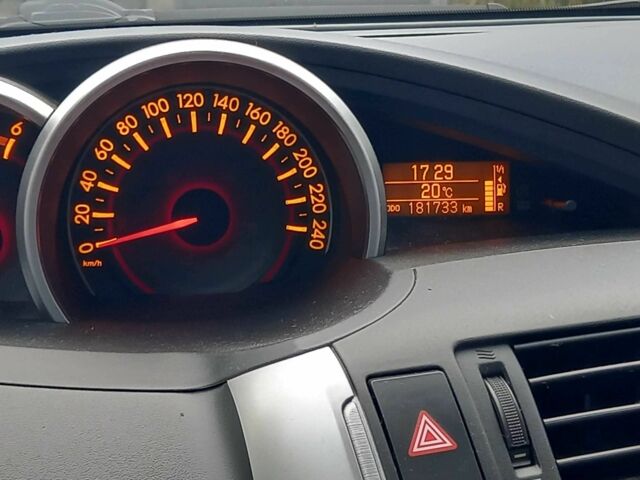 Серый Тойота Версо, объемом двигателя 2 л и пробегом 210 тыс. км за 7800 $, фото 8 на Automoto.ua