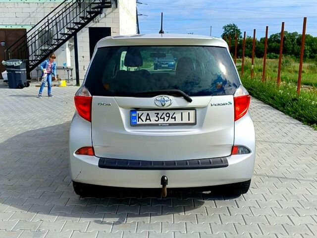 Серый Тойота Версо, объемом двигателя 1.4 л и пробегом 250 тыс. км за 8000 $, фото 7 на Automoto.ua