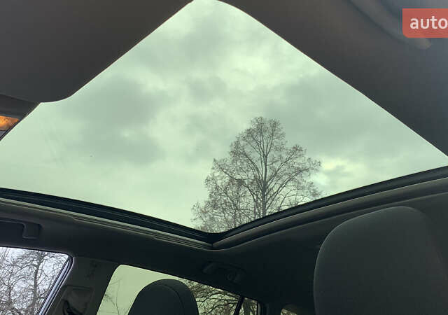 Сірий Тойота Версо, об'ємом двигуна 2.2 л та пробігом 172 тис. км за 9000 $, фото 17 на Automoto.ua