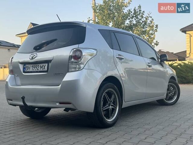 Серый Тойота Версо, объемом двигателя 2.23 л и пробегом 192 тыс. км за 8999 $, фото 16 на Automoto.ua