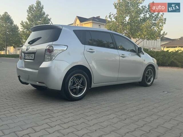 Серый Тойота Версо, объемом двигателя 2.23 л и пробегом 192 тыс. км за 8999 $, фото 58 на Automoto.ua