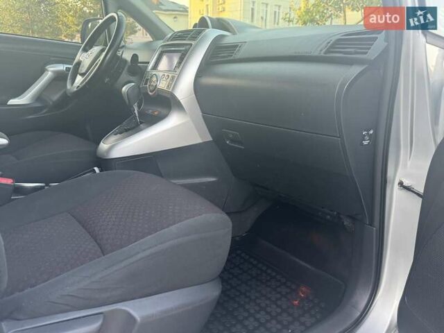 Серый Тойота Версо, объемом двигателя 2.23 л и пробегом 192 тыс. км за 8999 $, фото 78 на Automoto.ua