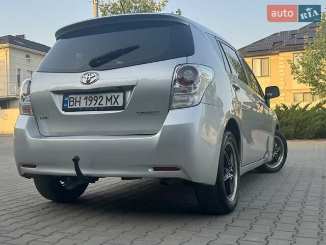 Серый Тойота Версо, объемом двигателя 2.23 л и пробегом 192 тыс. км за 8999 $, фото 23 на Automoto.ua