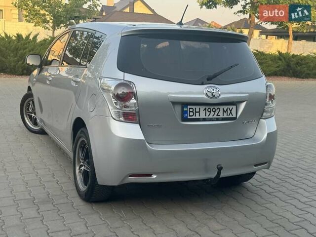 Серый Тойота Версо, объемом двигателя 2.23 л и пробегом 192 тыс. км за 8999 $, фото 44 на Automoto.ua