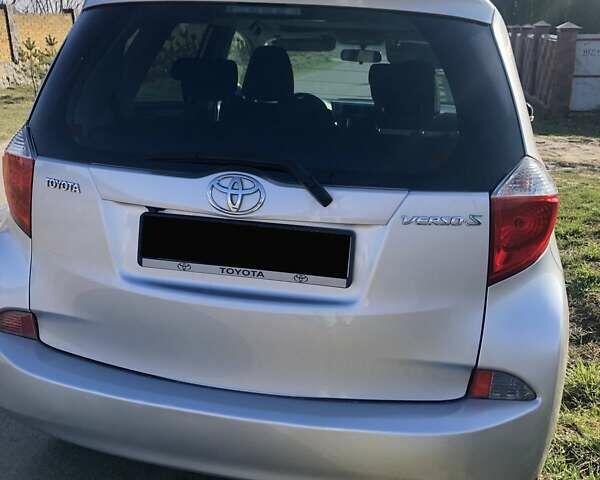 Серый Тойота Версо, объемом двигателя 1.36 л и пробегом 112 тыс. км за 10200 $, фото 9 на Automoto.ua