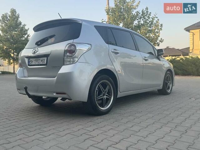 Серый Тойота Версо, объемом двигателя 2.23 л и пробегом 192 тыс. км за 8999 $, фото 60 на Automoto.ua