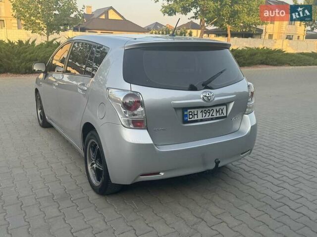 Серый Тойота Версо, объемом двигателя 2.23 л и пробегом 192 тыс. км за 8999 $, фото 63 на Automoto.ua