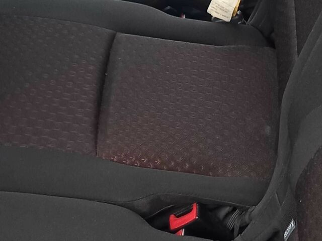 Серый Тойота Версо, объемом двигателя 2 л и пробегом 210 тыс. км за 7800 $, фото 5 на Automoto.ua