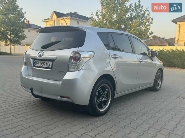 Серый Тойота Версо, объемом двигателя 2.23 л и пробегом 192 тыс. км за 8999 $, фото 65 на Automoto.ua