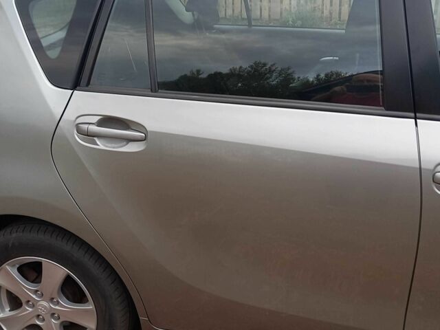 Серый Тойота Версо, объемом двигателя 2 л и пробегом 210 тыс. км за 7800 $, фото 1 на Automoto.ua