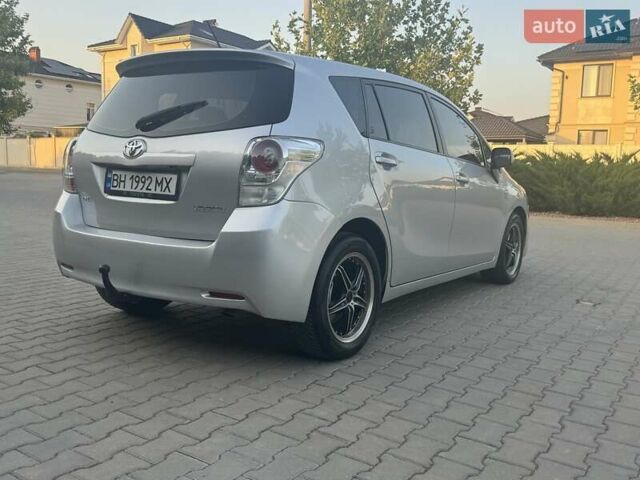 Серый Тойота Версо, объемом двигателя 2.23 л и пробегом 192 тыс. км за 8999 $, фото 61 на Automoto.ua