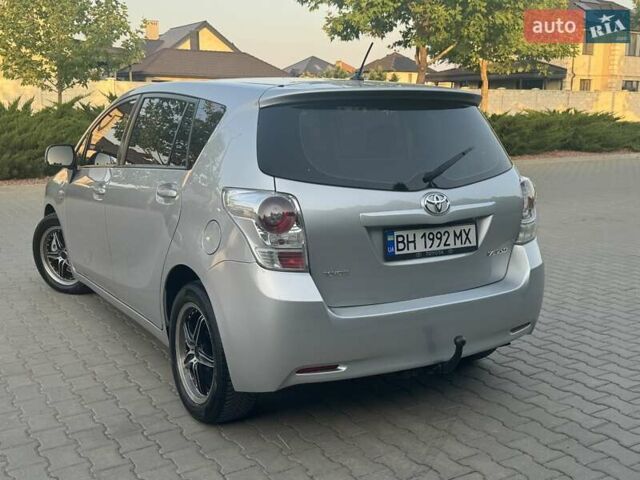 Серый Тойота Версо, объемом двигателя 2.23 л и пробегом 192 тыс. км за 8999 $, фото 30 на Automoto.ua