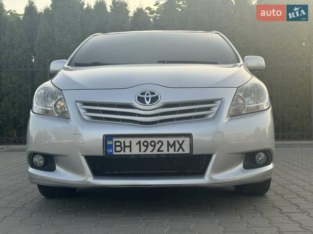 Серый Тойота Версо, объемом двигателя 2.23 л и пробегом 192 тыс. км за 8999 $, фото 49 на Automoto.ua
