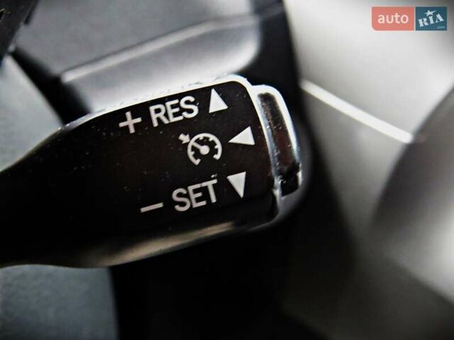 Серый Тойота Версо, объемом двигателя 2.23 л и пробегом 265 тыс. км за 8950 $, фото 11 на Automoto.ua