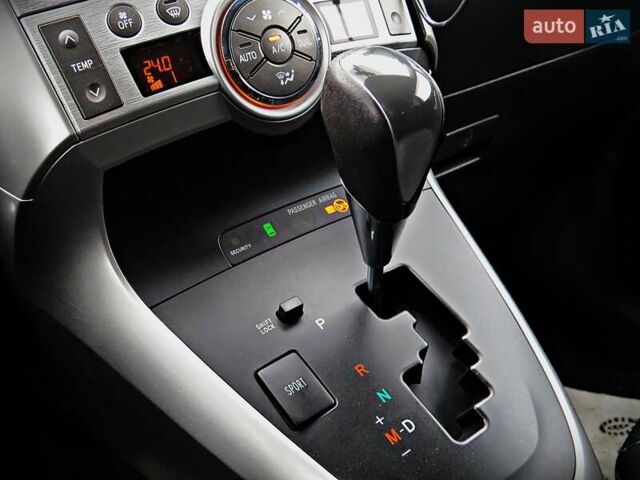 Серый Тойота Версо, объемом двигателя 2.23 л и пробегом 265 тыс. км за 8950 $, фото 15 на Automoto.ua