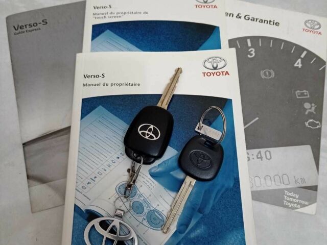 Серый Тойота Версо, объемом двигателя 1.4 л и пробегом 111 тыс. км за 8500 $, фото 8 на Automoto.ua