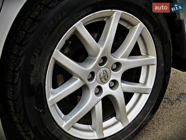 Серый Тойота Версо, объемом двигателя 2.23 л и пробегом 265 тыс. км за 8950 $, фото 4 на Automoto.ua